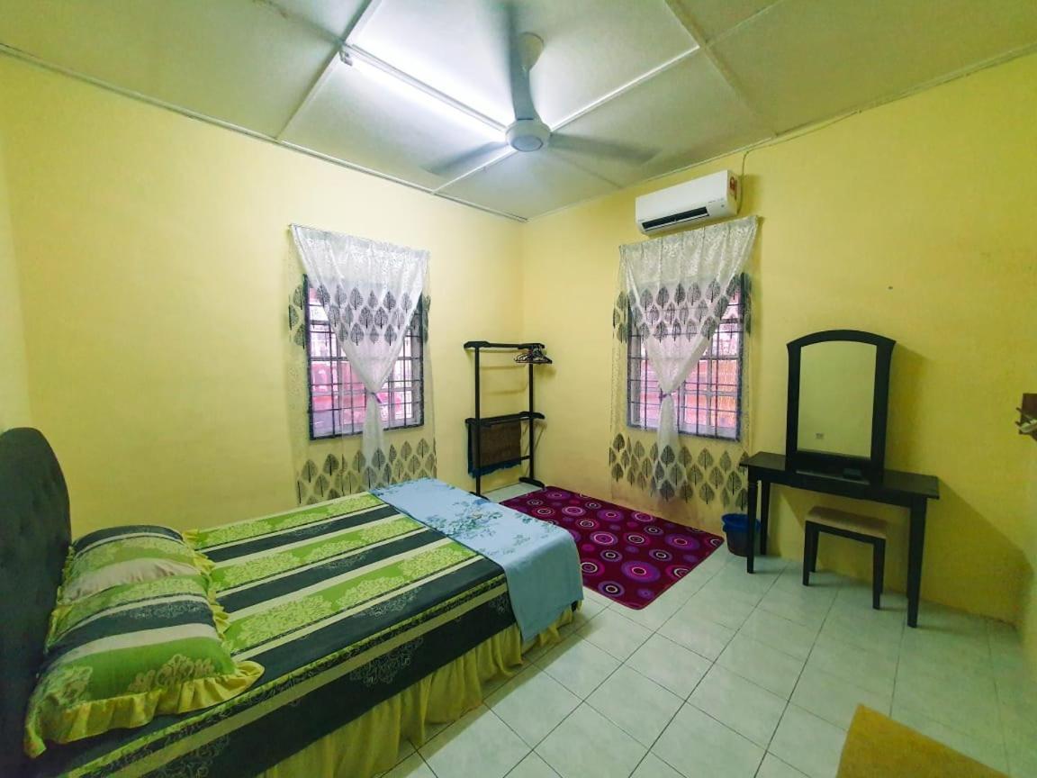 Adeeba Homestay Kuantan Exteriör bild